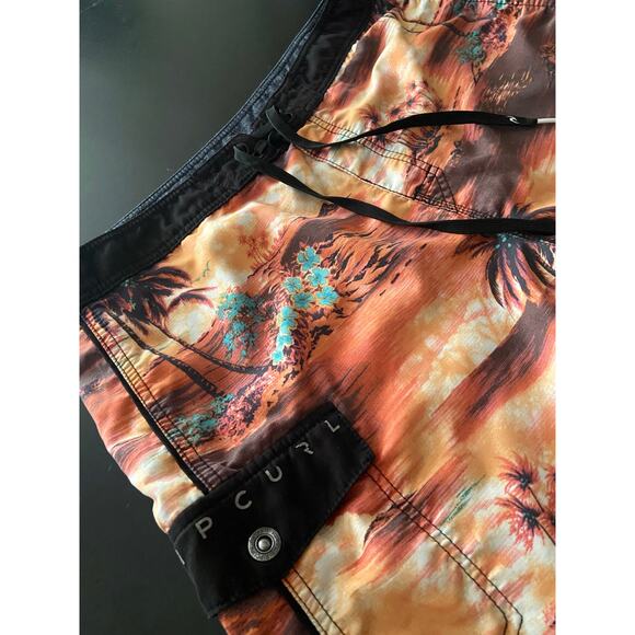 RIPCURL Sunset Beach Theme Boardshorts Mens sz 34 - Picture 2 of 11